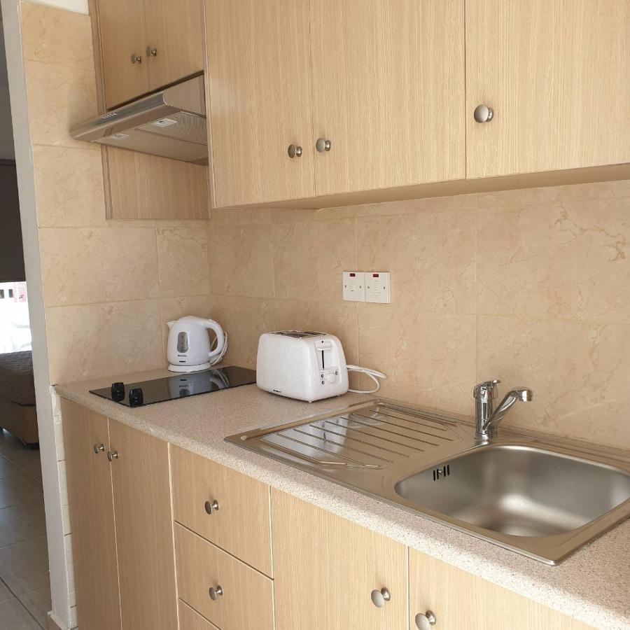 Napa Charles Apts Ayia Napa Eksteriør billede